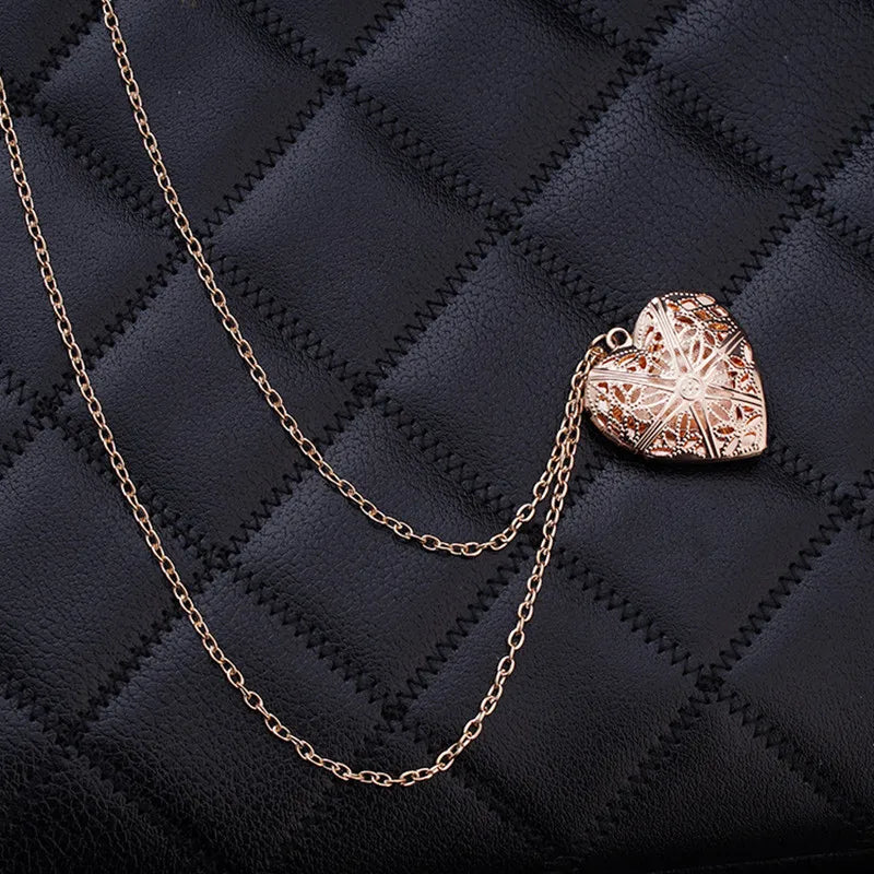 Hollow Heart Pendant Necklaces Fashion Jewelry LOVE Collares Geometric Charm Necklace Bijoux Gift Wholesale Neck Jewelry