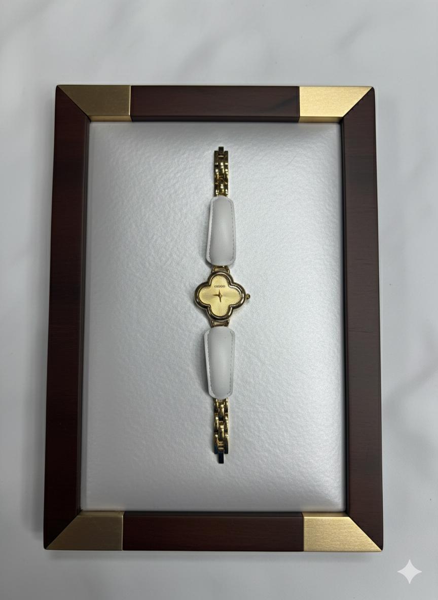 Goldene Damenuhr – Clover Edition