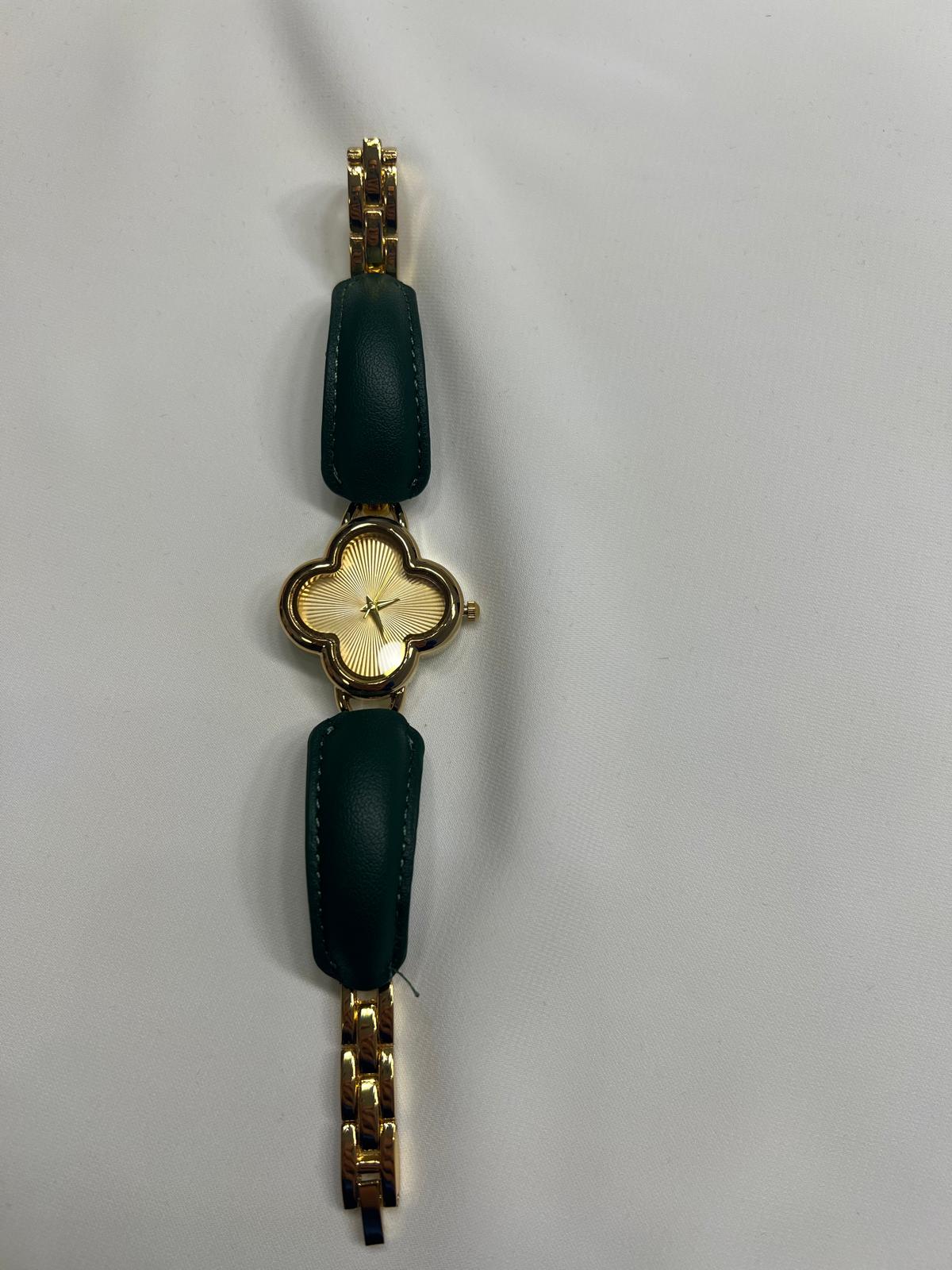 Goldene Damenuhr – Clover Edition Grün
