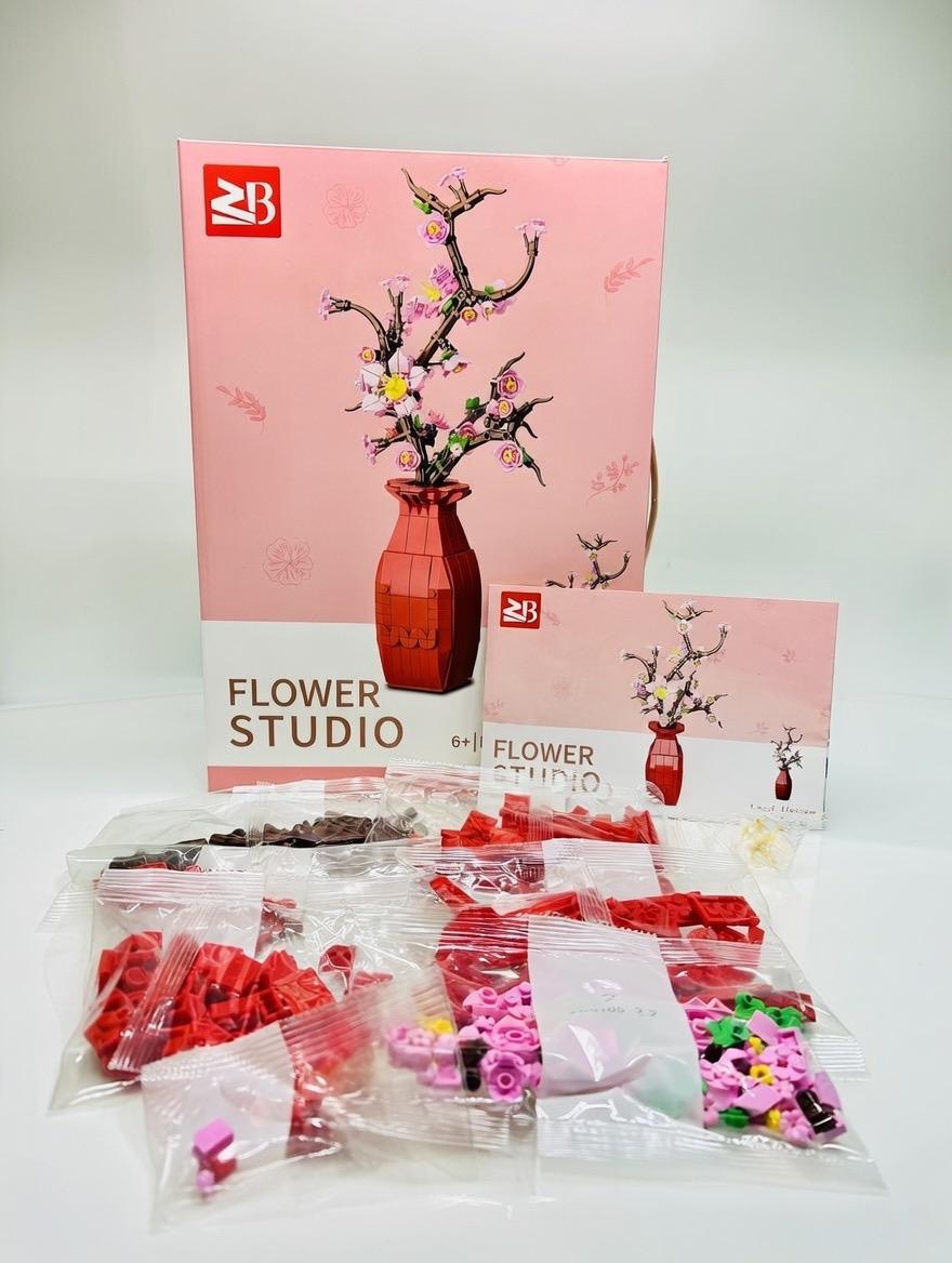 Studio Kirschblüten-Krug - Elegante Blumen